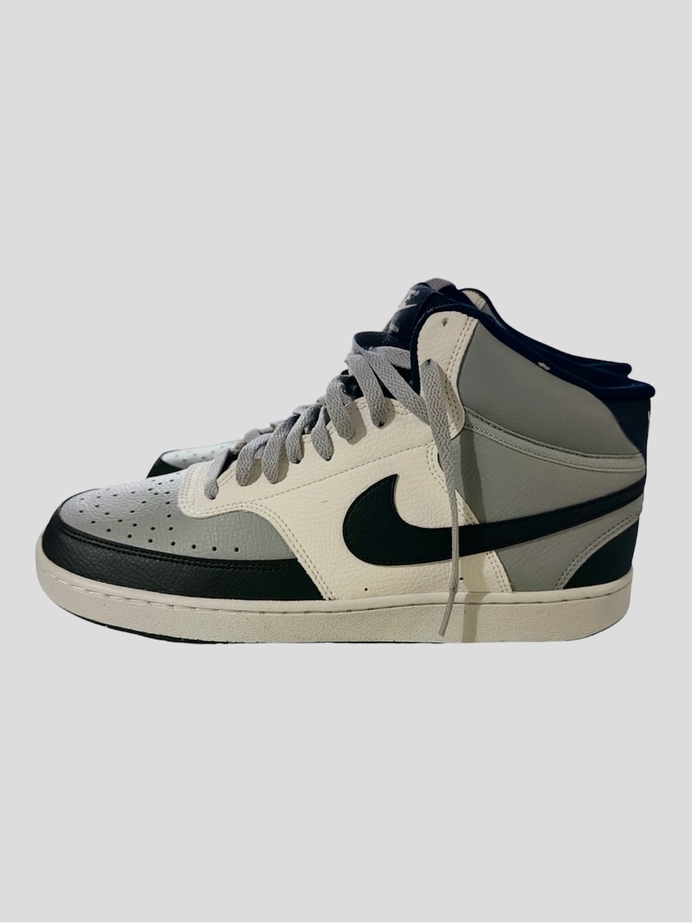 Nike Court Vision Mid size 11